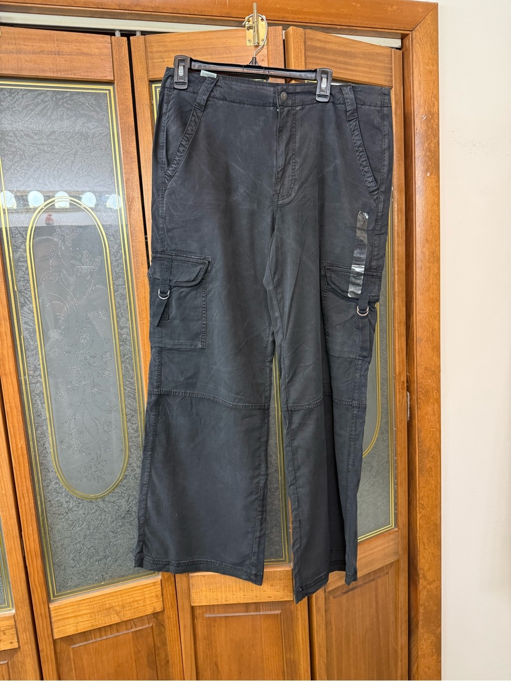 Ladies Black Cargo Utility Pants - Classic Style, AMERICAN EAGLE BRAND NEW